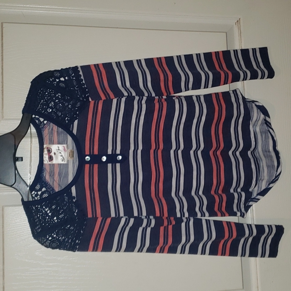 Long sleeve casual shirt